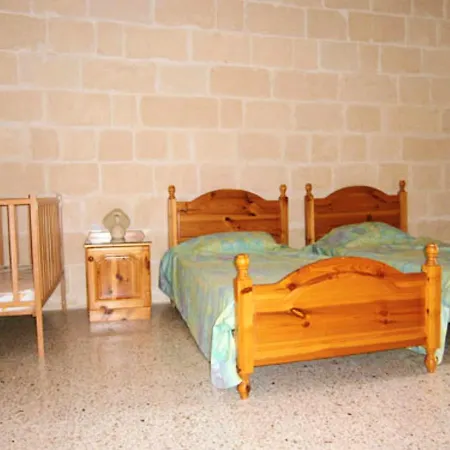 5 Bedrooms With Private Pool Terrace And Wifi At L *