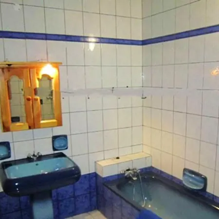 5 Bedrooms With Private Pool Terrace And Wifi At L Willa Għarb